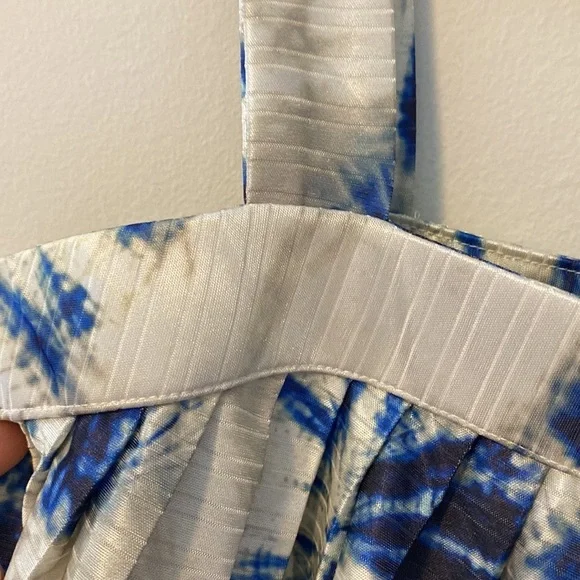 H&M, Beautiful Pleated Sleeveless Cropped Blue Sunburst Blouse, Size S - Picture 5 of 7